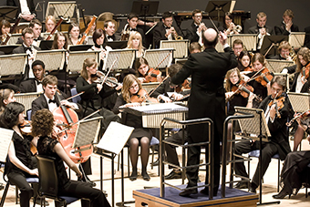 Watch the Cecil Aronowitz Viola Competition Live Streamed