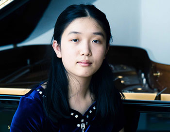 Lauren Zhang