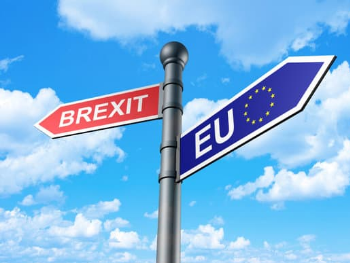 Sign post with Brexit in one direction and the EU in another.